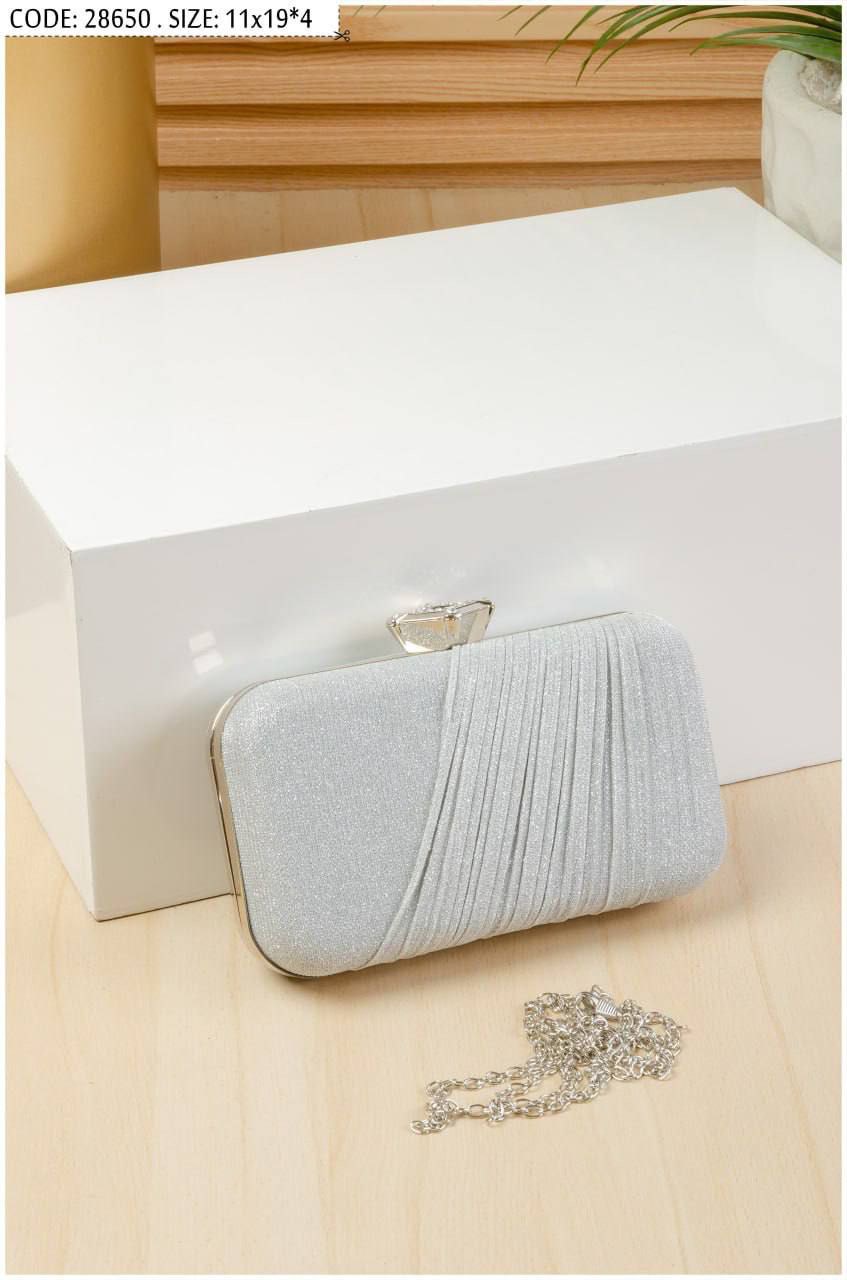 /public/uploads/photos/shares/Suzy bags/IMG_2851.jpeg